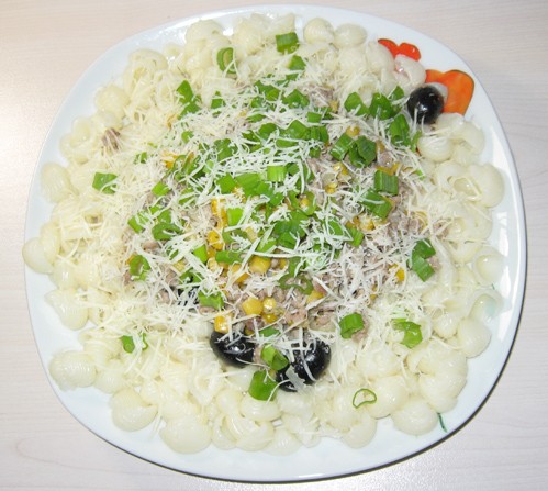 Макарони с кайма и царевица