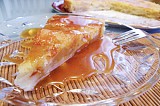 Френски сладкиш с круши и карамелен сос
