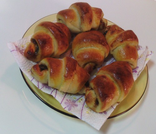Кифли с домашно сладко