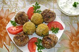 Оризови кюфтенца с коприва на фурна